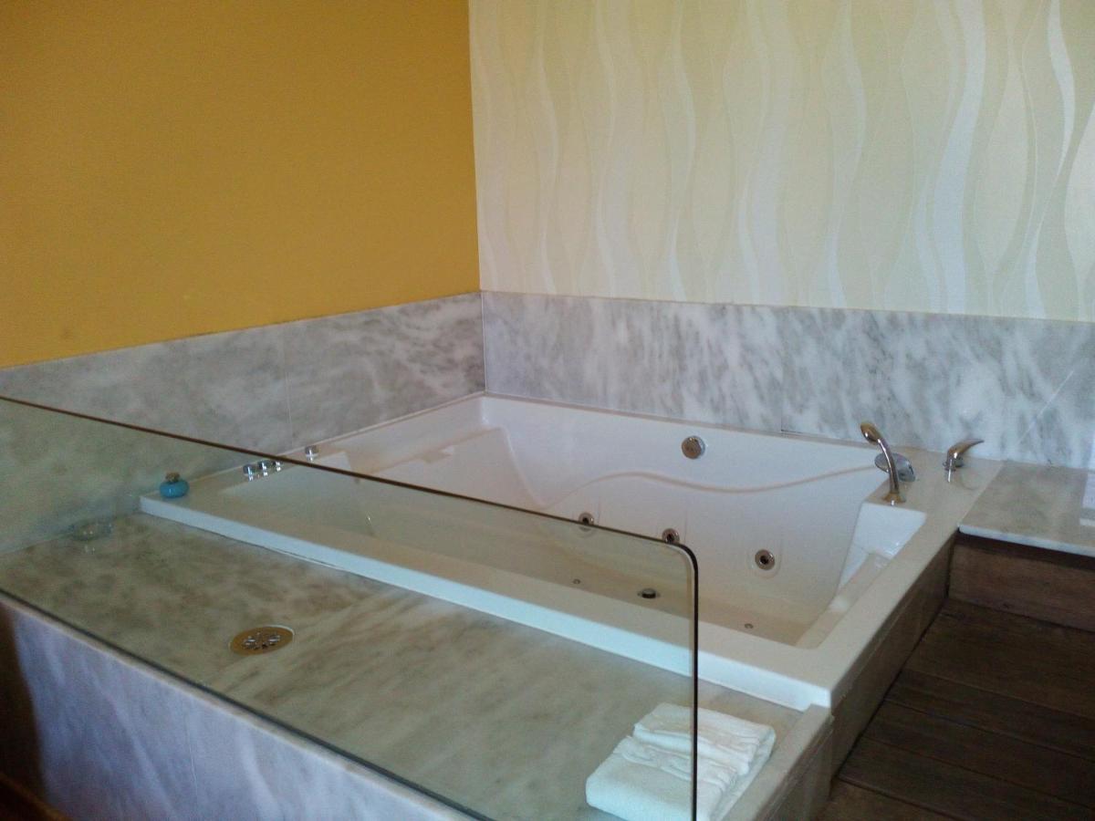 Motel Acropolis Camponaraya Екстер'єр фото