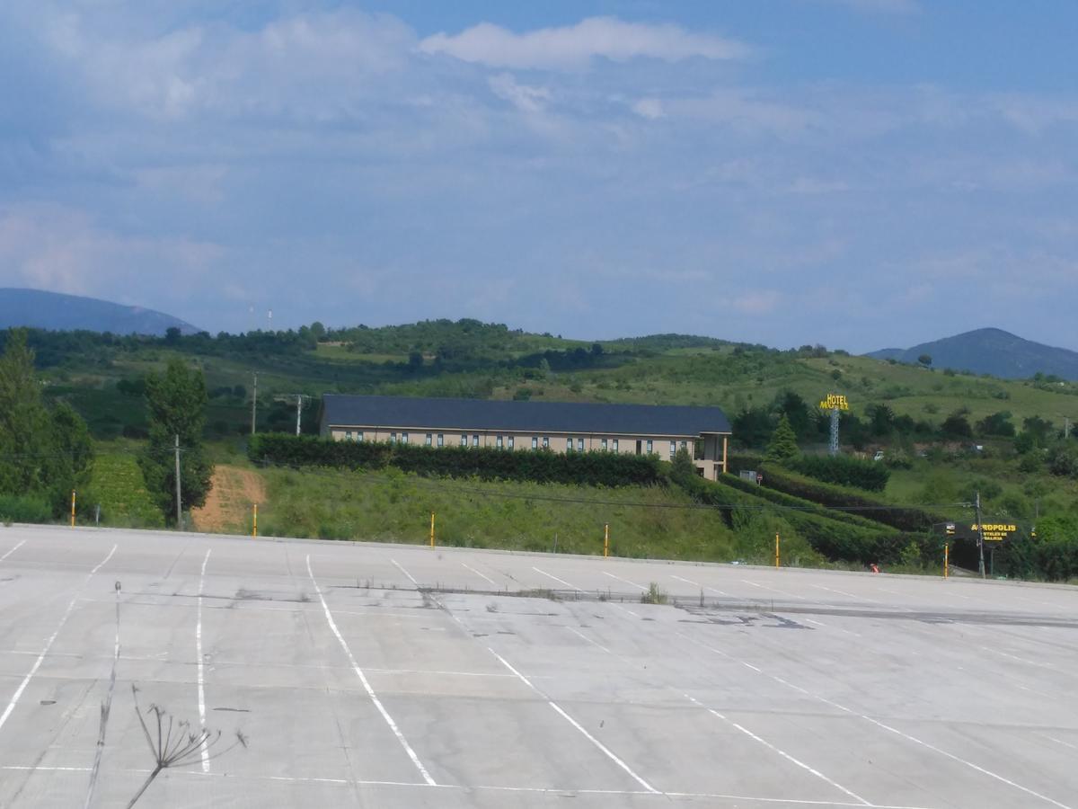 Motel Acropolis Camponaraya Екстер'єр фото