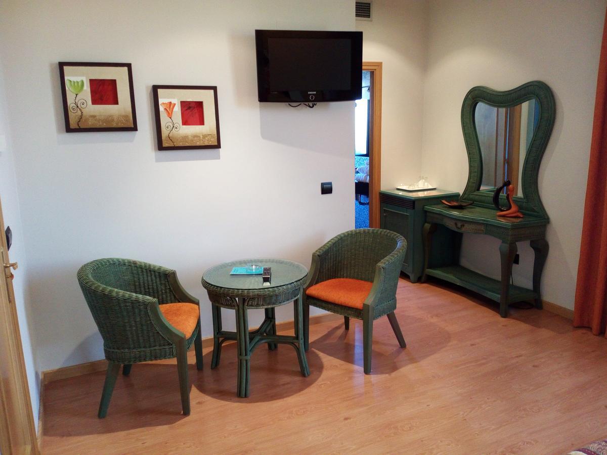 Motel Acropolis Camponaraya Екстер'єр фото
