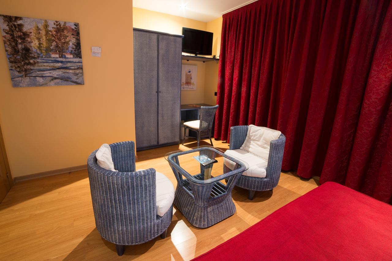 Motel Acropolis Camponaraya Екстер'єр фото