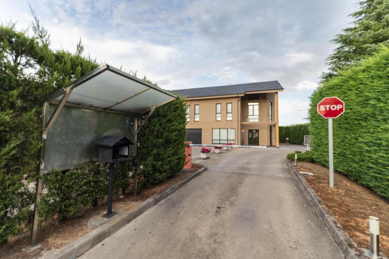 Motel Acropolis Camponaraya Екстер'єр фото